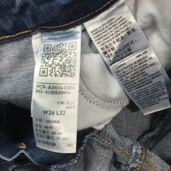 Levi's 726 Flare Jeans - Picture 7 of 8